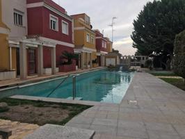 Adosada en venta en Dolores, CENTRO photo 0