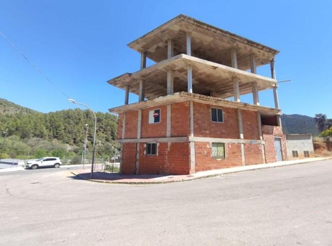 Edificio en venta en Eslida, Eslida photo 0