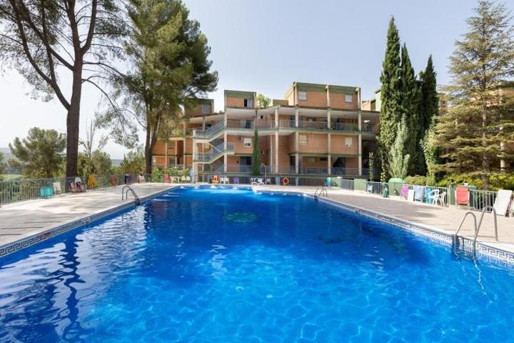 Piso en venta en Albolote, Parque del cubillas photo 0