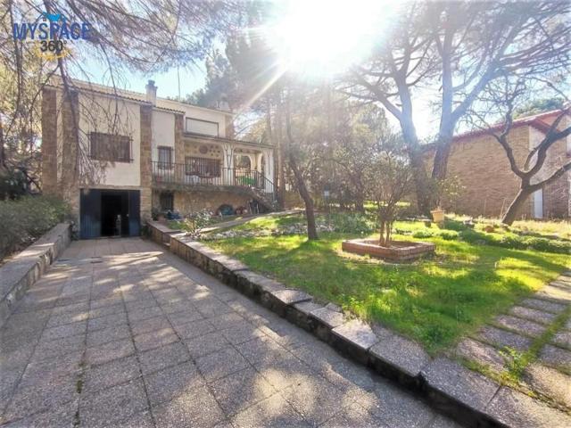 Casa en venta en Peñalba de Ávila, Centro photo 0