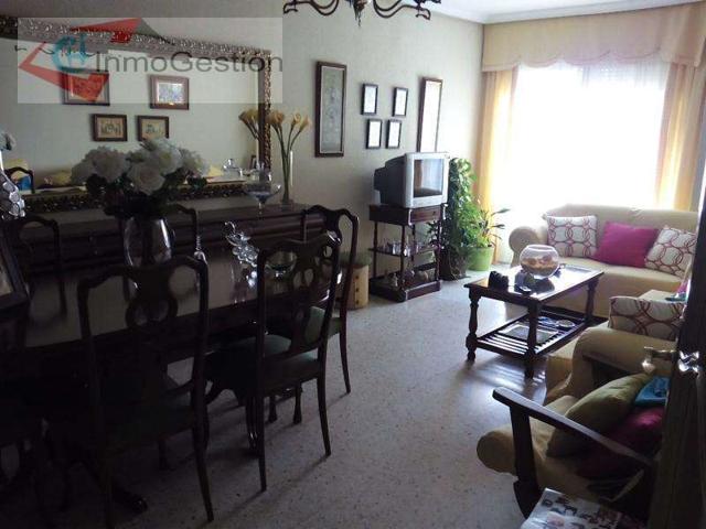 Apartamento en venta en Cáceres, Centro photo 0