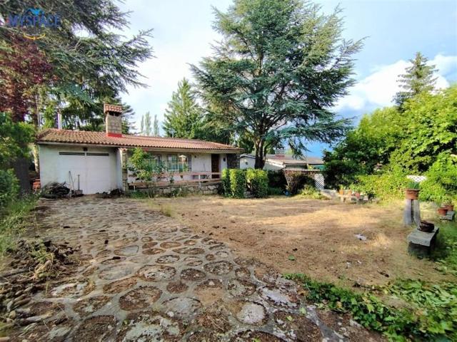 Chalet en venta en Ávila, Herradon De Pinares photo 0