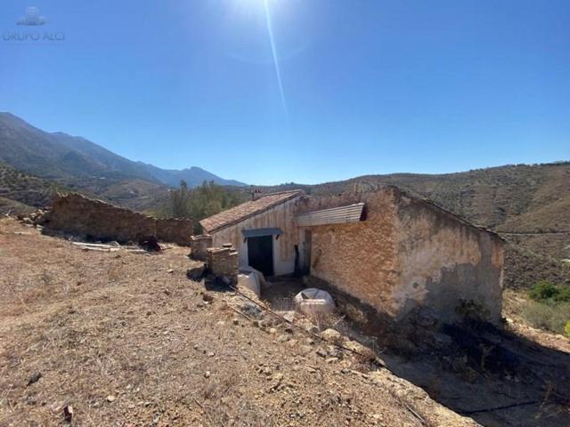 Chalet en venta en Canillas de Aceituno photo 0