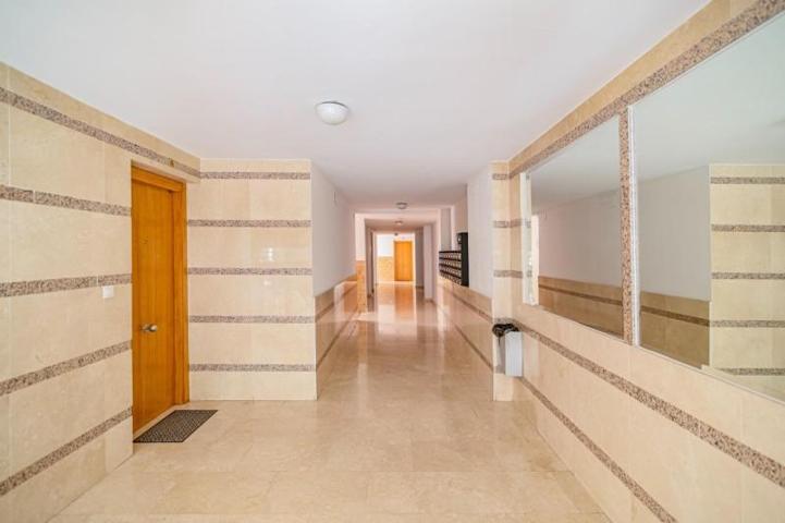 Piso en venta en Zubia, Centro photo 0