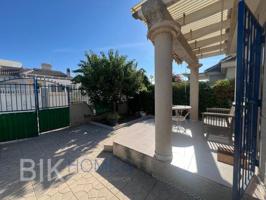 Casa en venta en Torrevieja photo 0