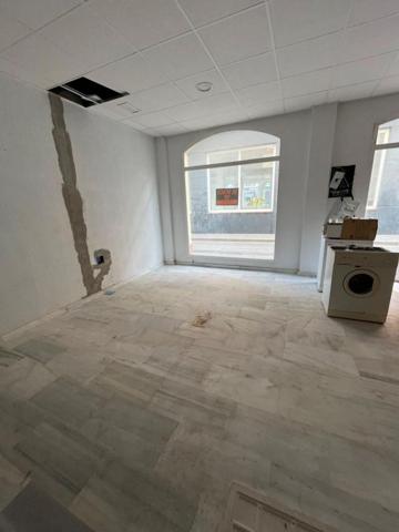 Local comercial en venta en Chiclana de la Frontera, Avenida la libertad photo 0