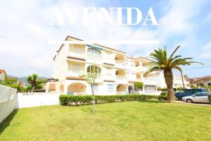 Apartamento en venta en Oropesa del Mar, Playa Morro de Gos photo 0