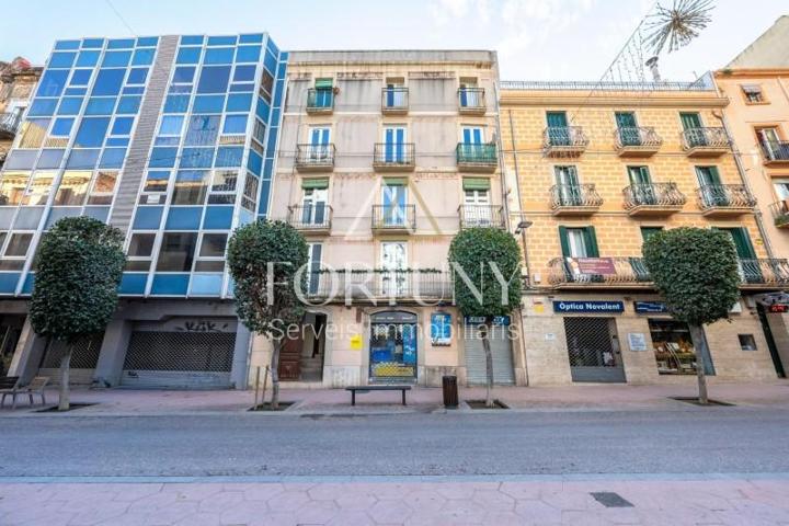 Local comercial en venta en Reus, Centre photo 0