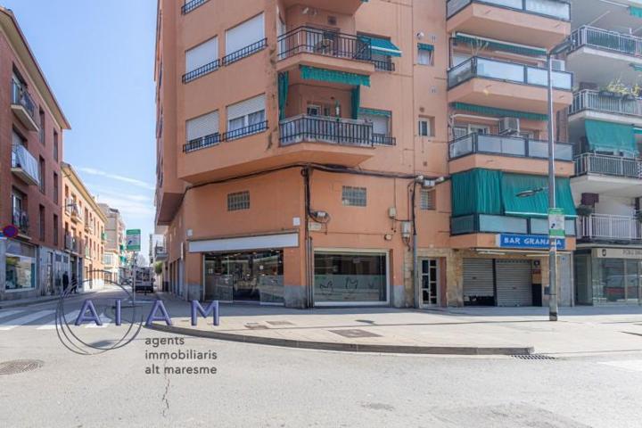 Local comercial en venta en Pineda de Mar, Poblenou photo 0