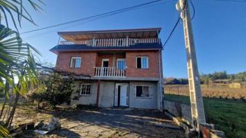 Casa con terreno en venta en Arganza, Arganza photo 0