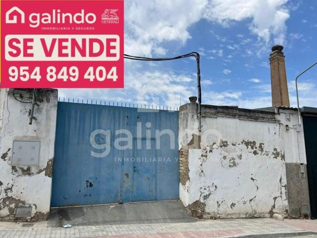 Nave industrial en venta en Paradas photo 0