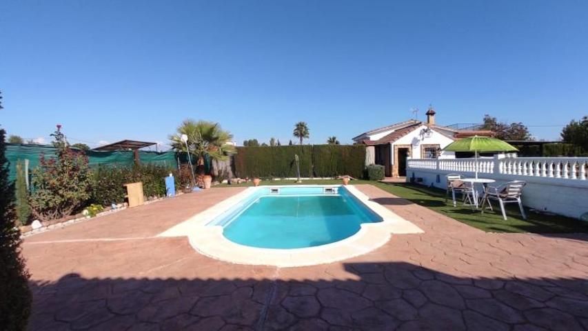 Casa con terreno en venta en El Carpio, Carpio (El) photo 0