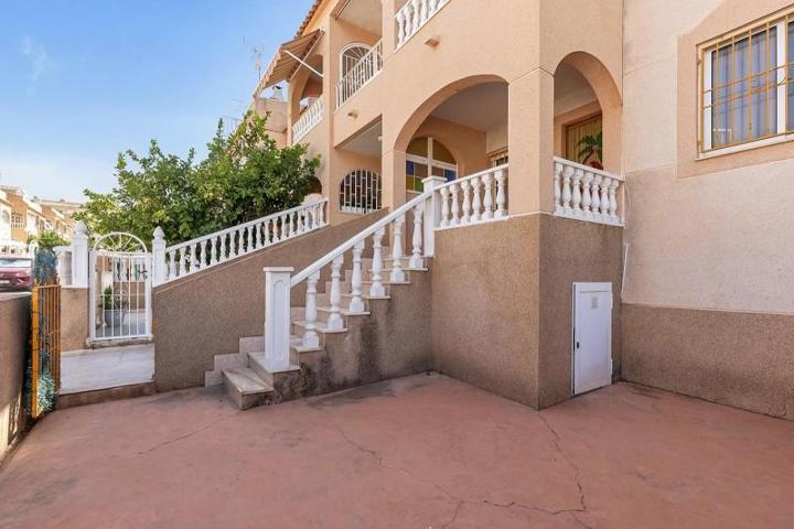 Bungalow en venta en Torrevieja, Los Balcones - Los Altos del Edén photo 0