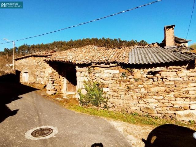 Casa en venta en Santiago de Compostela, Campus sur - Santa Marta photo 0