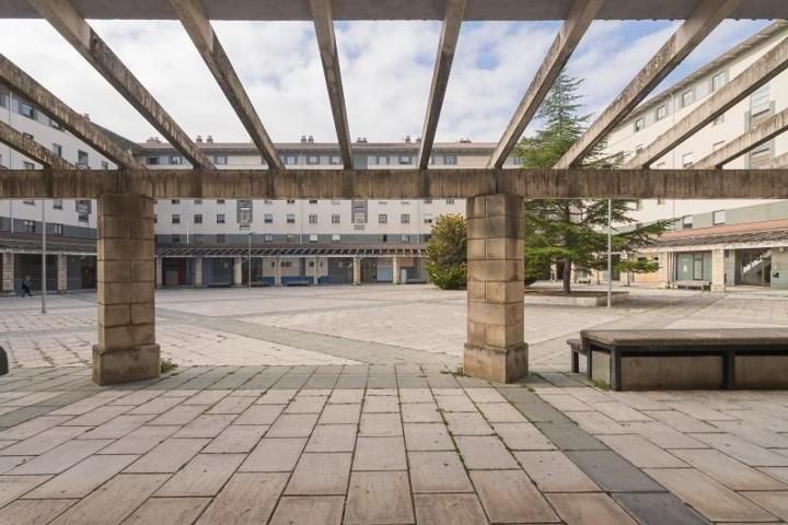 Local comercial en venta en Zizur Mayor-Zizur Nagusia, Zizur mayor photo 0