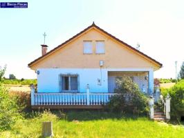 Casa en venta en Cubillas de Rueda, Northern spain photo 0