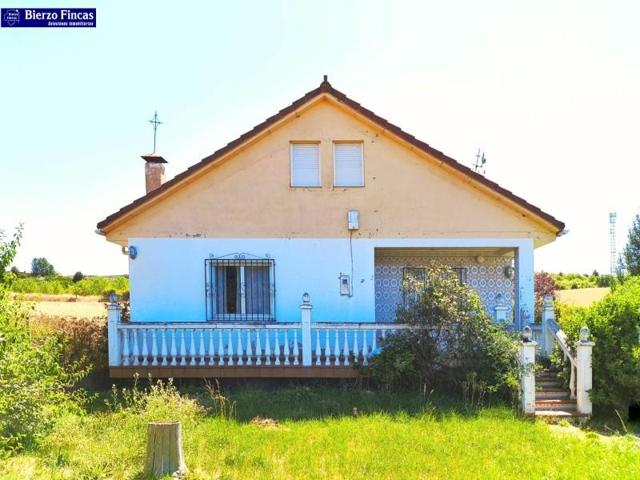 Casa en venta en Cubillas de Rueda, Northern spain photo 0