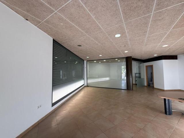 Local comercial en venta en Vilanova i la Geltrú, Centre photo 0