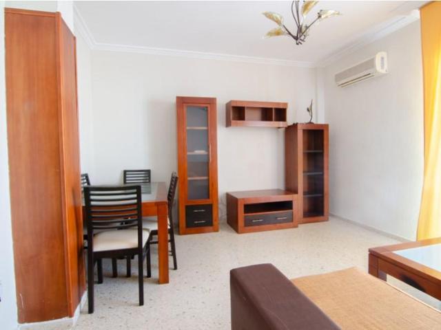 Piso en venta en La Rinconada photo 0