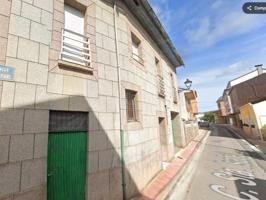 Casa en venta en Cacabelos photo 0