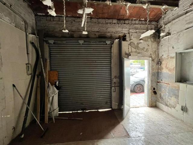 Local comercial en venta en Sabadell, Gracia photo 0