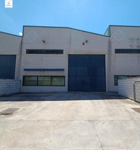 Nave industrial en venta en Cáceres, Caceres el viejo photo 0