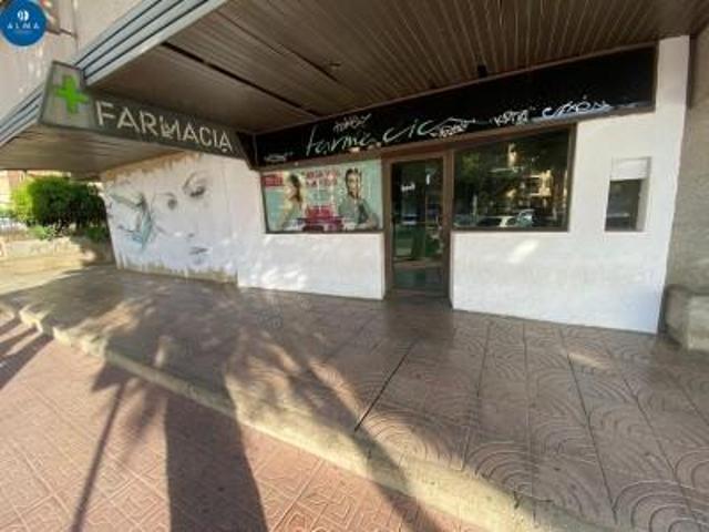 Local comercial en venta en Córdoba, Ciudad Jardín photo 0