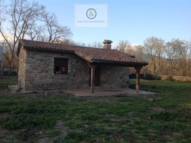 Chalet en venta en Candeleda photo 0