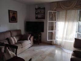 Casa en venta en Puente Genil, Centro photo 0