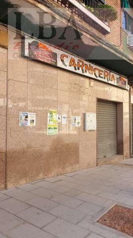 Local comercial en venta en Bailén photo 0