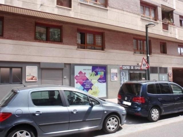 Local comercial en venta en Zaragoza, Las Fuentes photo 0