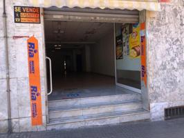 Local comercial en venta en Sant Boi de Llobregat, Centre photo 0