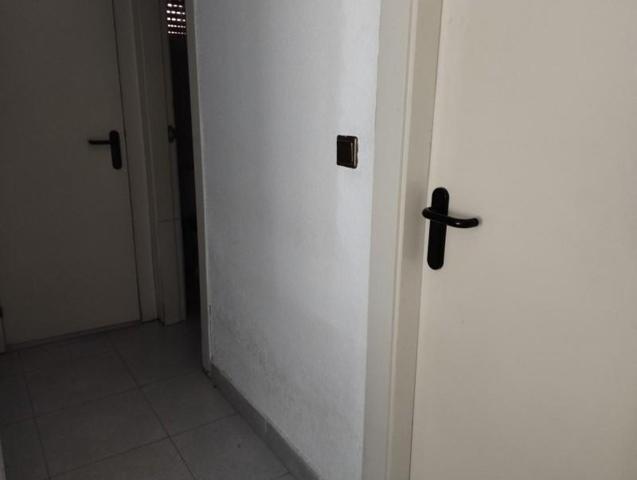 Local comercial en venta en Albacete, Calle Seminario, 02006 photo 0