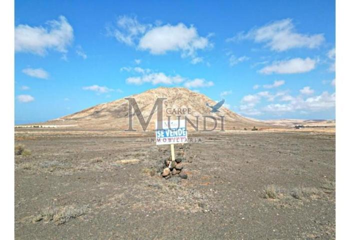 Terreno en venta en La Oliva photo 0