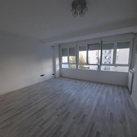 Piso en venta en Parla, VILLAYUVENTUS photo 0