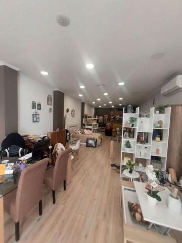 Local comercial en venta en Dos Hermanas, Centro - Doña Mercedes photo 0