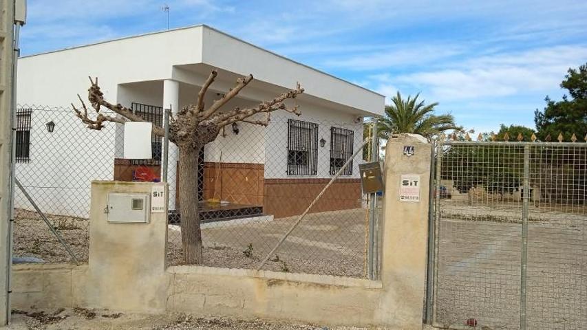 Chalet en venta en Fortuna, LA MATANZA photo 0
