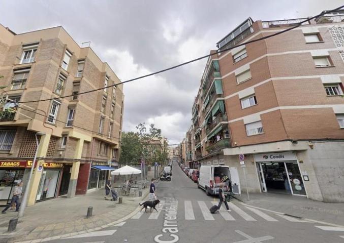 Piso en venta en Santa Coloma de Gramenet, Fondo photo 0