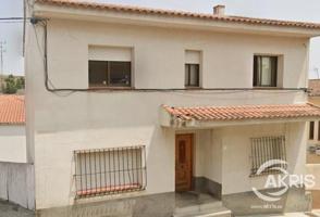 Chalet en venta en Borox photo 0