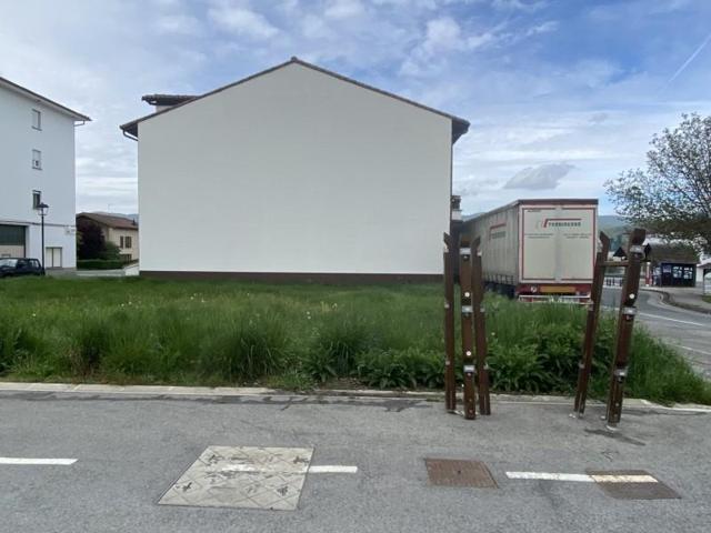 Terreno en venta en Urdiáin photo 0