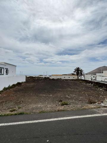 Terreno en venta en San Bartolomé, San Bartolomé photo 0