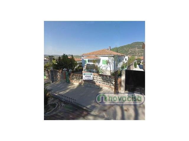 Chalet en venta en Cenicientos photo 0