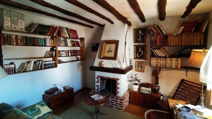 Casas de pueblo en venta en Barrax, Centro photo 0