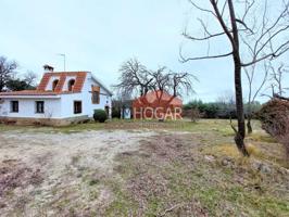 Chalet en venta en Maello, Urbanizacion pancorbo photo 0