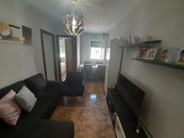 Piso en venta en L'Hospitalet de Llobregat, Pubilla cases photo 0