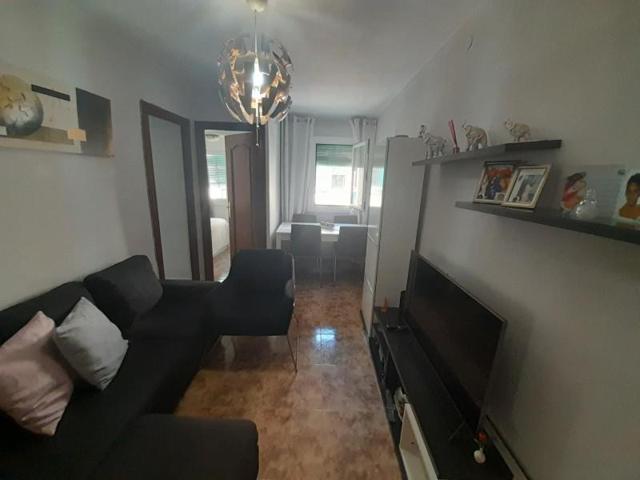 Piso en venta en L'Hospitalet de Llobregat, Pubilla cases photo 0