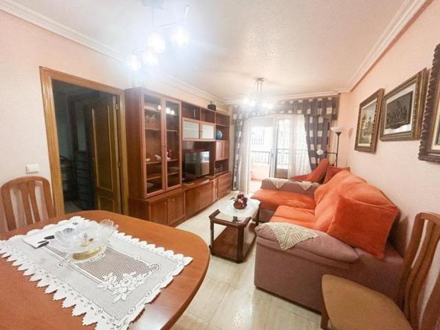 Apartamento en venta en Torrevieja, Centro photo 0