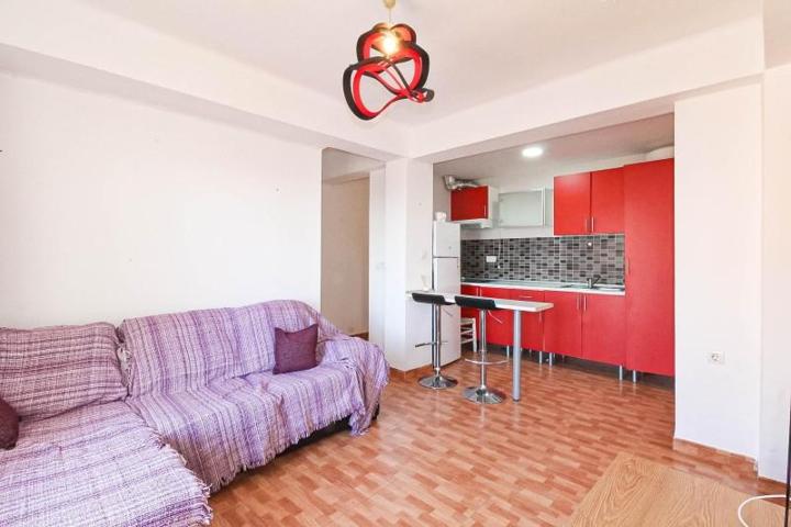 Piso en venta en Motril, Av. De Salobreña photo 0