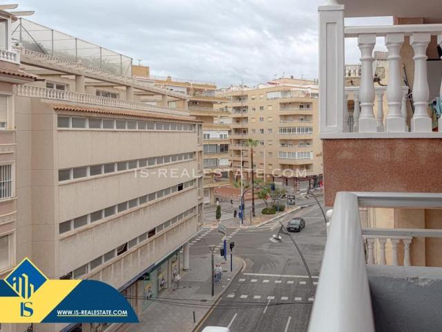Apartamento en venta en Torrevieja, Paseo maritimo photo 0