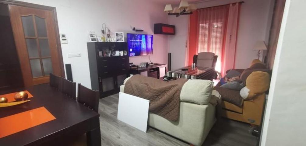 Piso en venta en Cabra, Centro photo 0